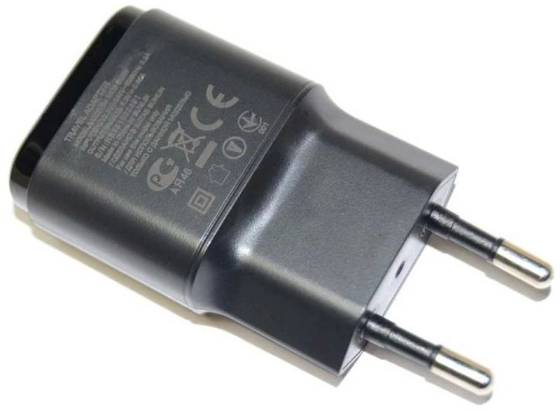Töltő, hálózati töltőfej, LG MCS-04ED/04ER, gyári, (1,8A), fekete, csomagolás nélkül